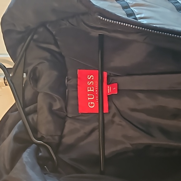 Guess bomber jacket - Picture 5 of 9